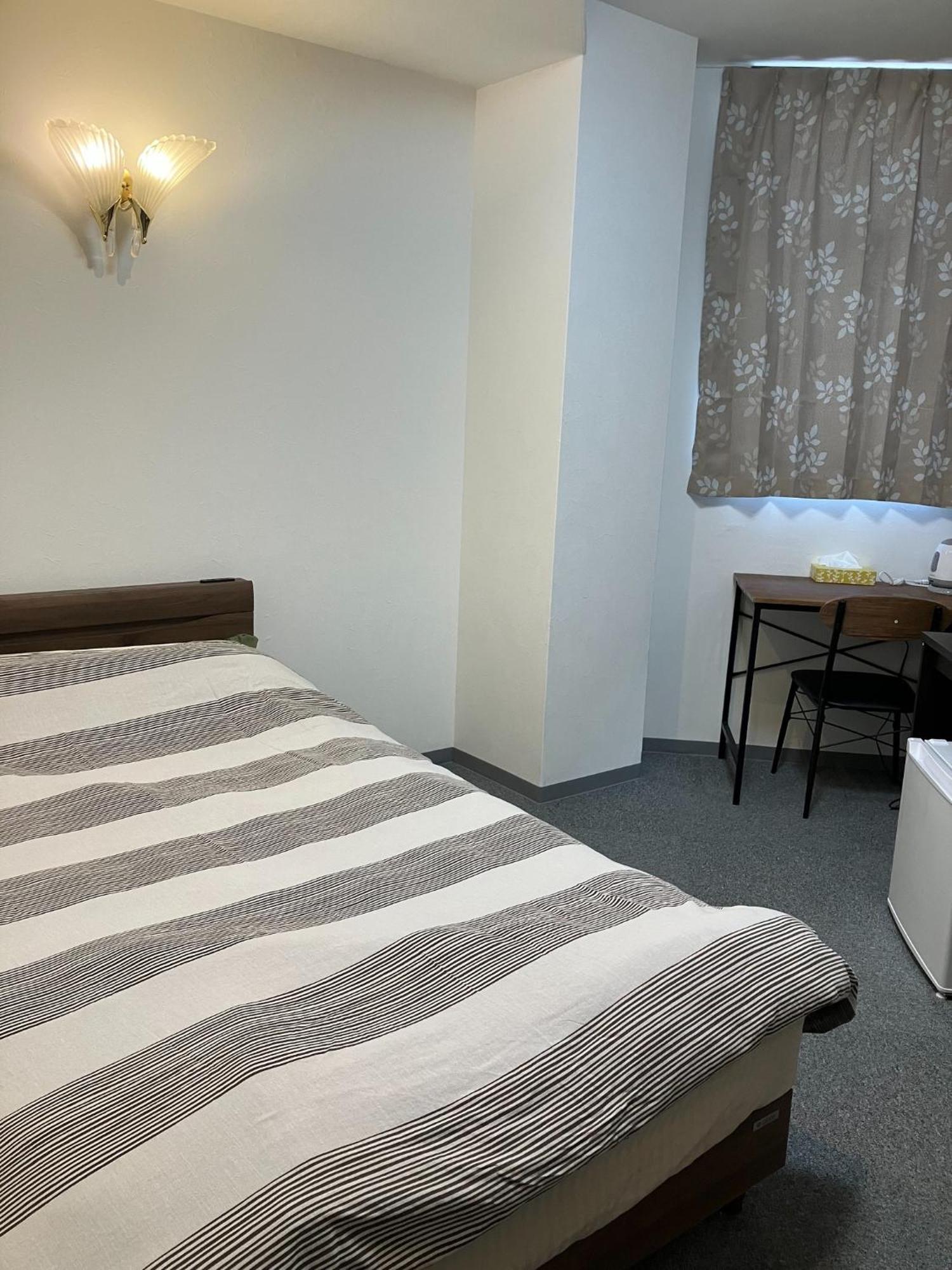 Hotel Leola - Vacation Stay 25772V Осака Екстер'єр фото